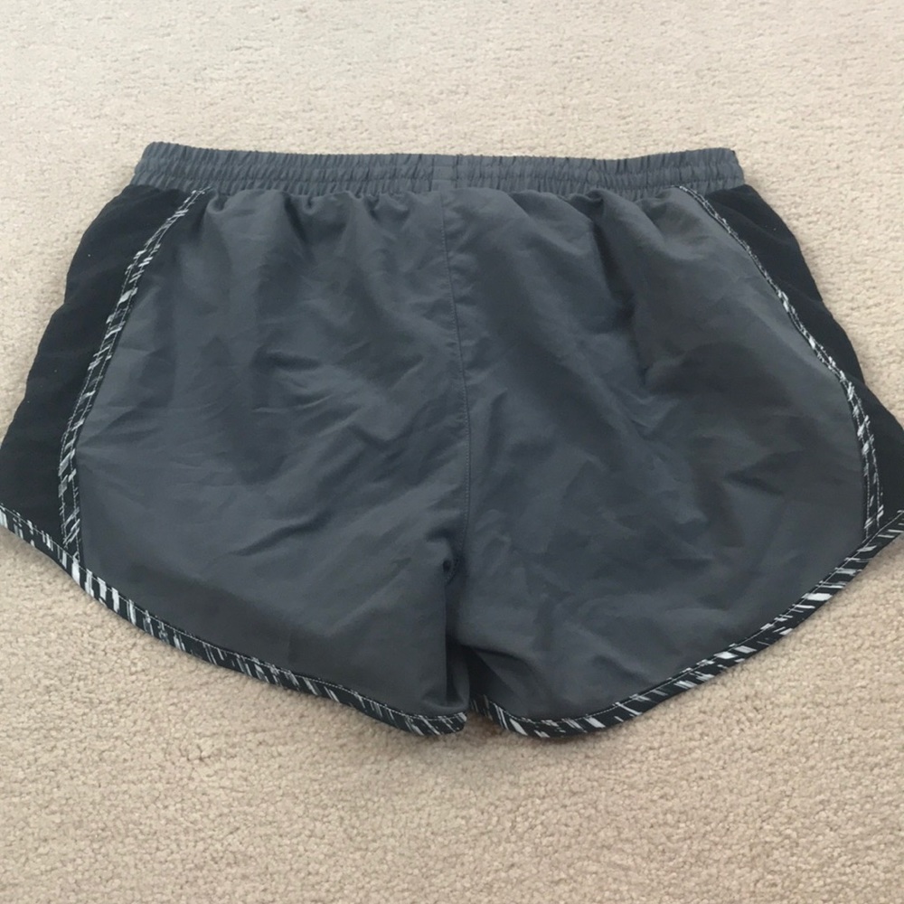 Under armour shorts - Picture 5 of 8